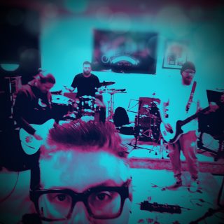 GOOD NEWS (if you like us ๐)....
We're still very much alive and kicking. Apologies for not posting in yonks! The dreaded adulting has scuppered our time together as a band recently. HOWEVER... we have some exciting news. We're heading back into the studio soon, to record some new music! Watch this space. x